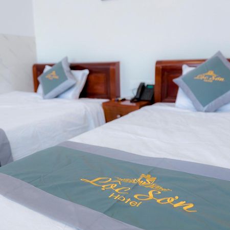 Loc Son Hotel บวนมาถวต ภายนอก รูปภาพ