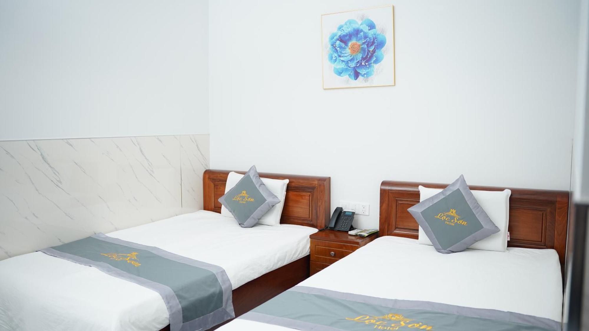 Loc Son Hotel บวนมาถวต ภายนอก รูปภาพ