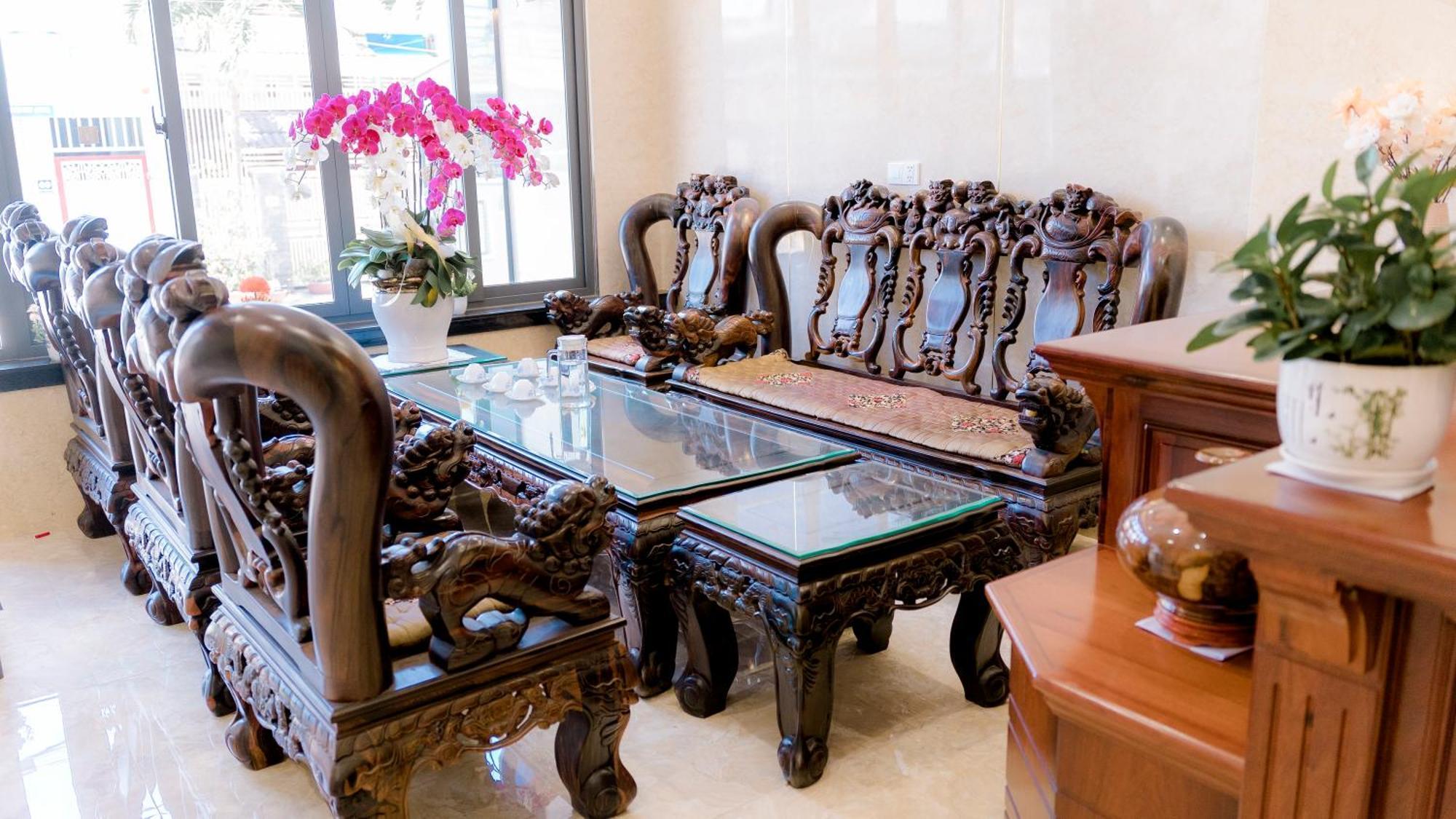 Loc Son Hotel บวนมาถวต ภายนอก รูปภาพ